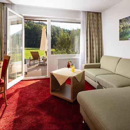 Alm- & Wellnesshotel Alpenhof Шёнау-ам-Кёнигсзе Экстерьер фото