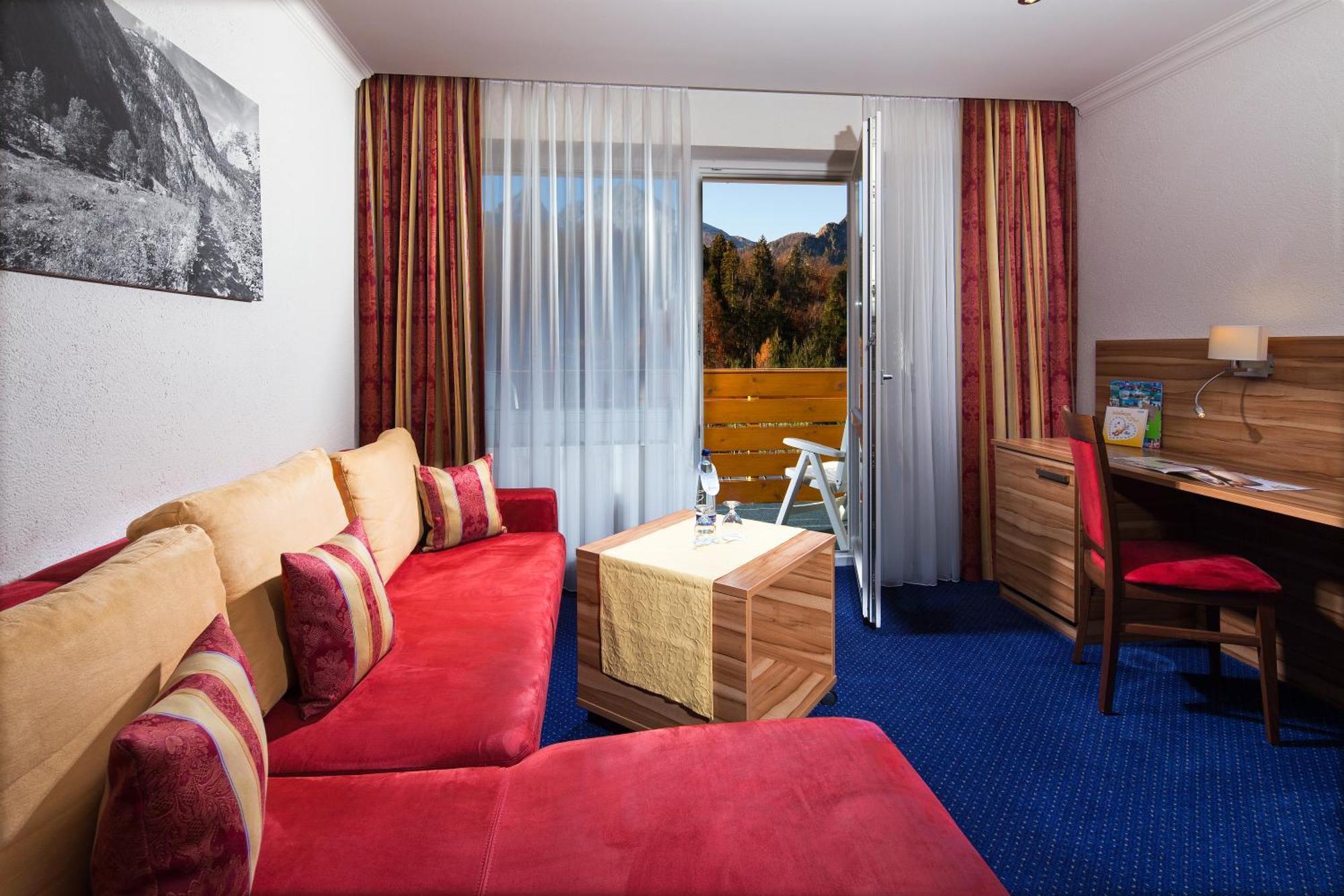 Alm- & Wellnesshotel Alpenhof Шёнау-ам-Кёнигсзе Экстерьер фото