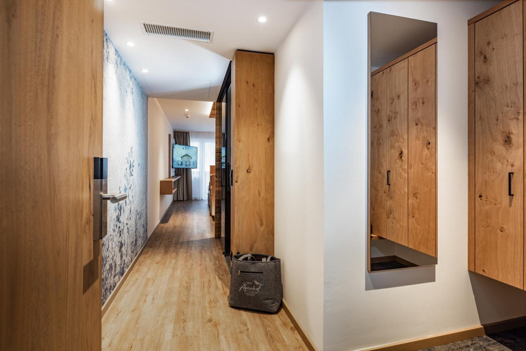 Alm- & Wellnesshotel Alpenhof Шёнау-ам-Кёнигсзе Экстерьер фото