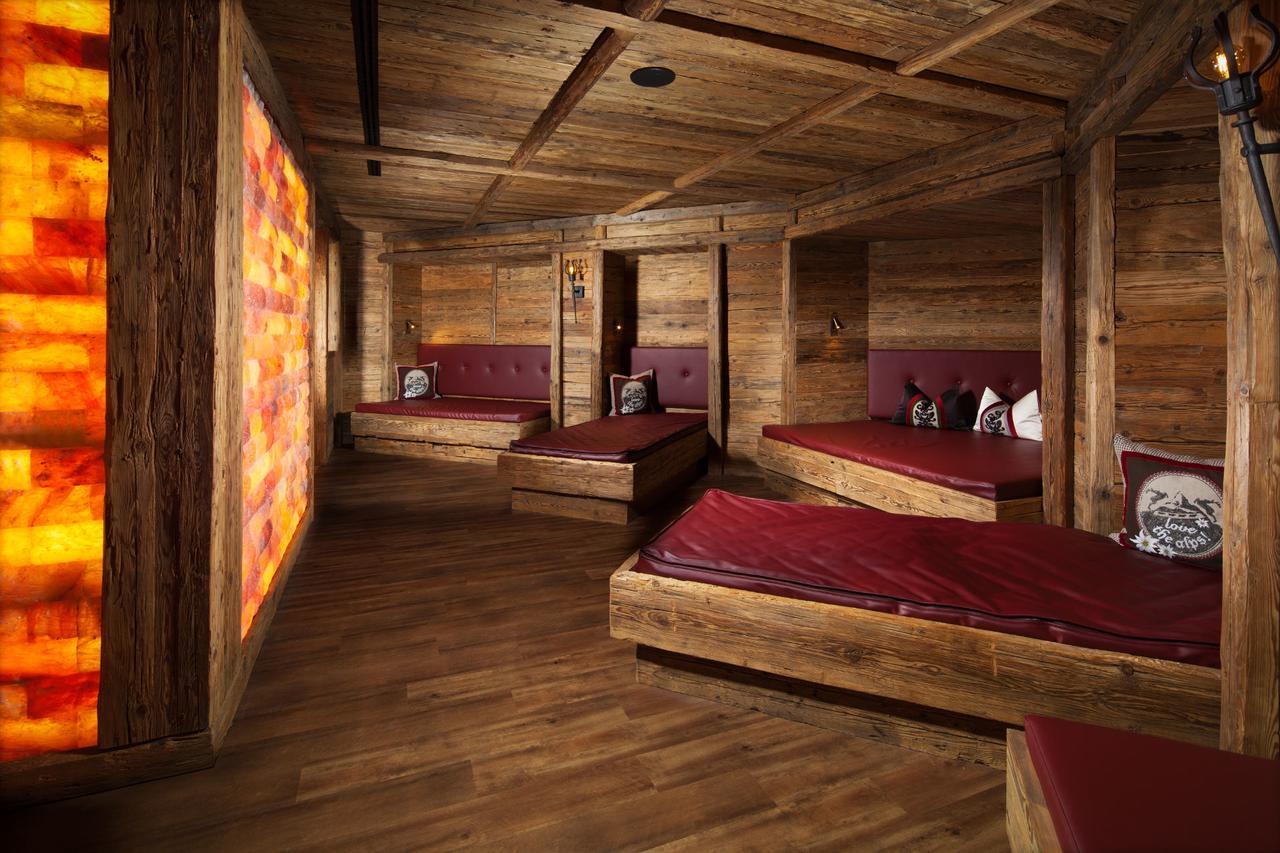 Alm- & Wellnesshotel Alpenhof Шёнау-ам-Кёнигсзе Экстерьер фото
